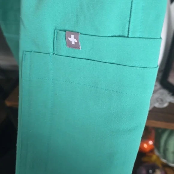 Figs Aqua Technical Collection Jacket and Pants Size XS - Picture 10 of 12